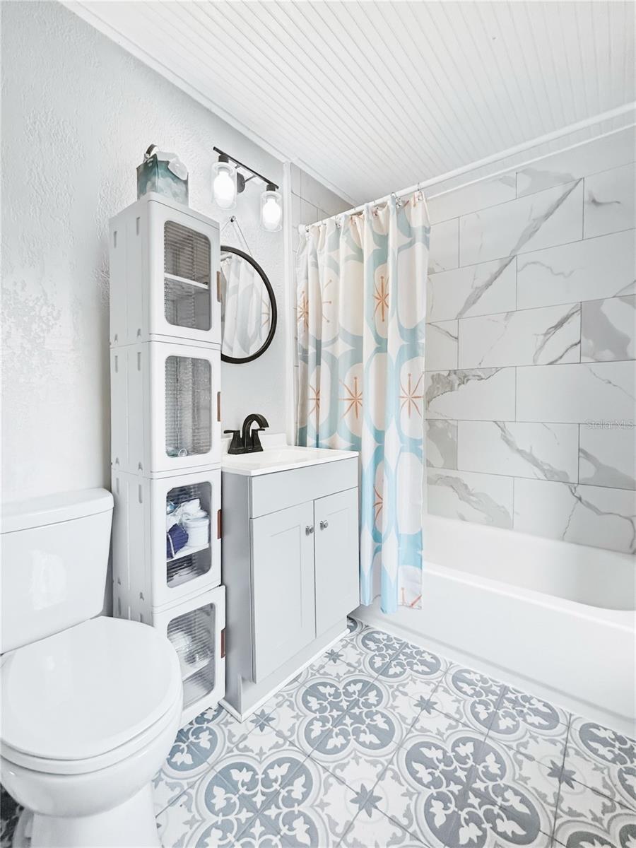 GRAND VIEW PARK - Residential Income