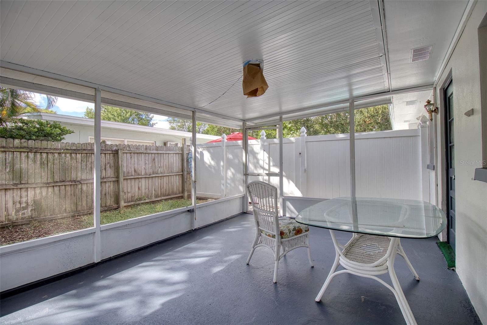 LAKESIDE TERRACE 1ST ADD - Residential