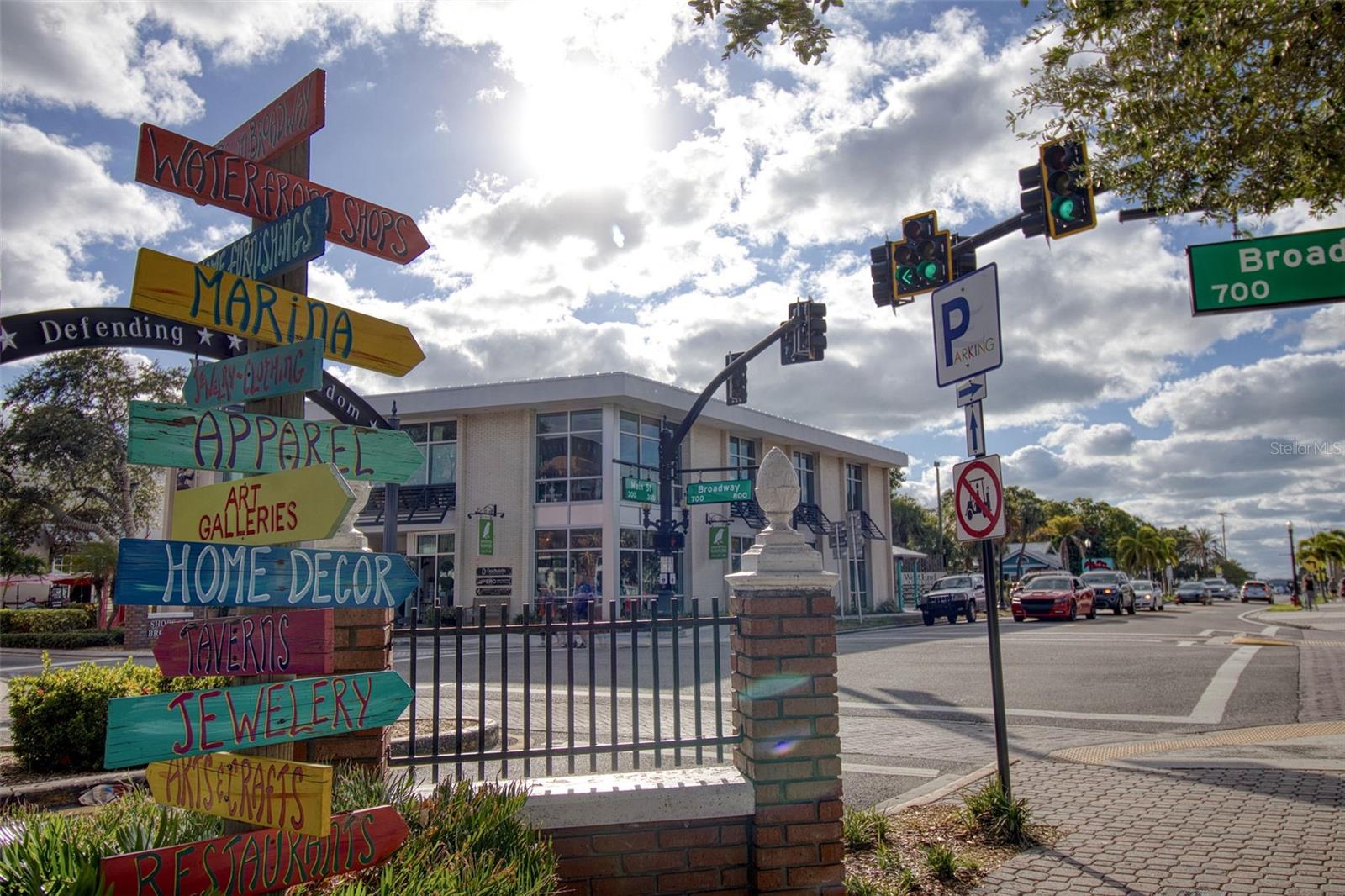LAKESIDE TERRACE 1ST ADD - Residential