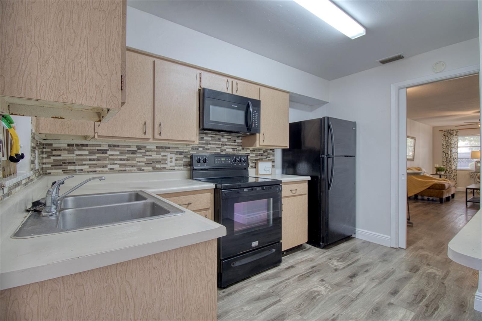 LAKESIDE TERRACE 1ST ADD - Residential