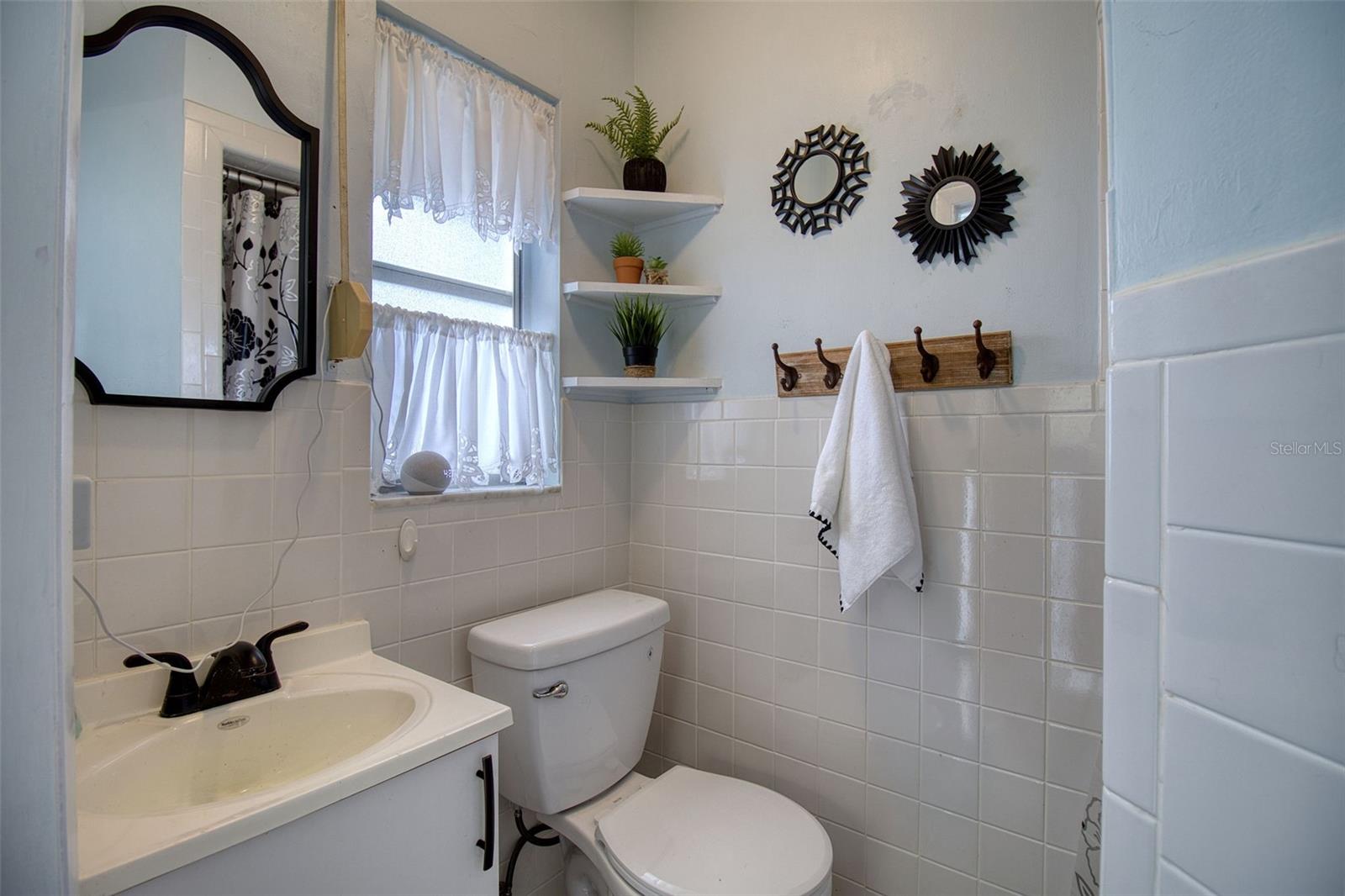 LAKESIDE TERRACE 1ST ADD - Residential