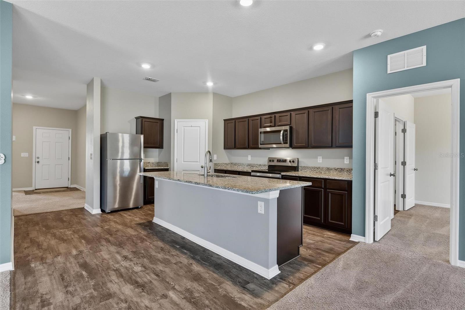 COASTAL WOODS UN B1 - Residential