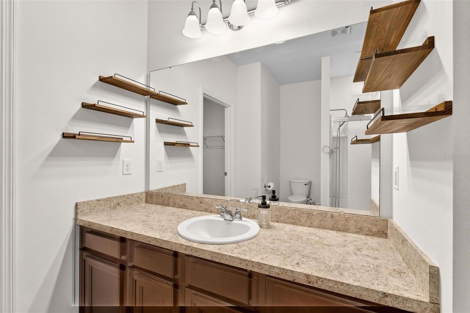 COASTAL WOODS UN B1 - Residential