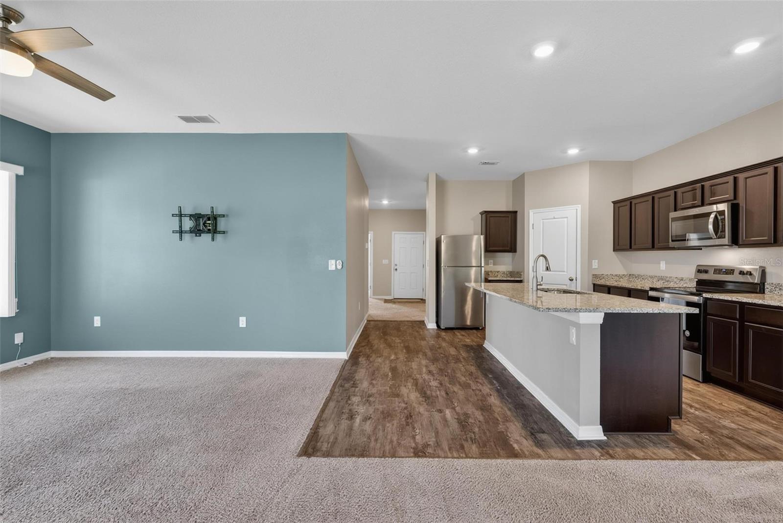 COASTAL WOODS UN B1 - Residential
