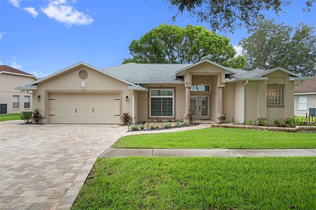 Photo of 6245 Silver Oaks Drive, Zephyrhills, FL 33542 (MLS # TB8536043)