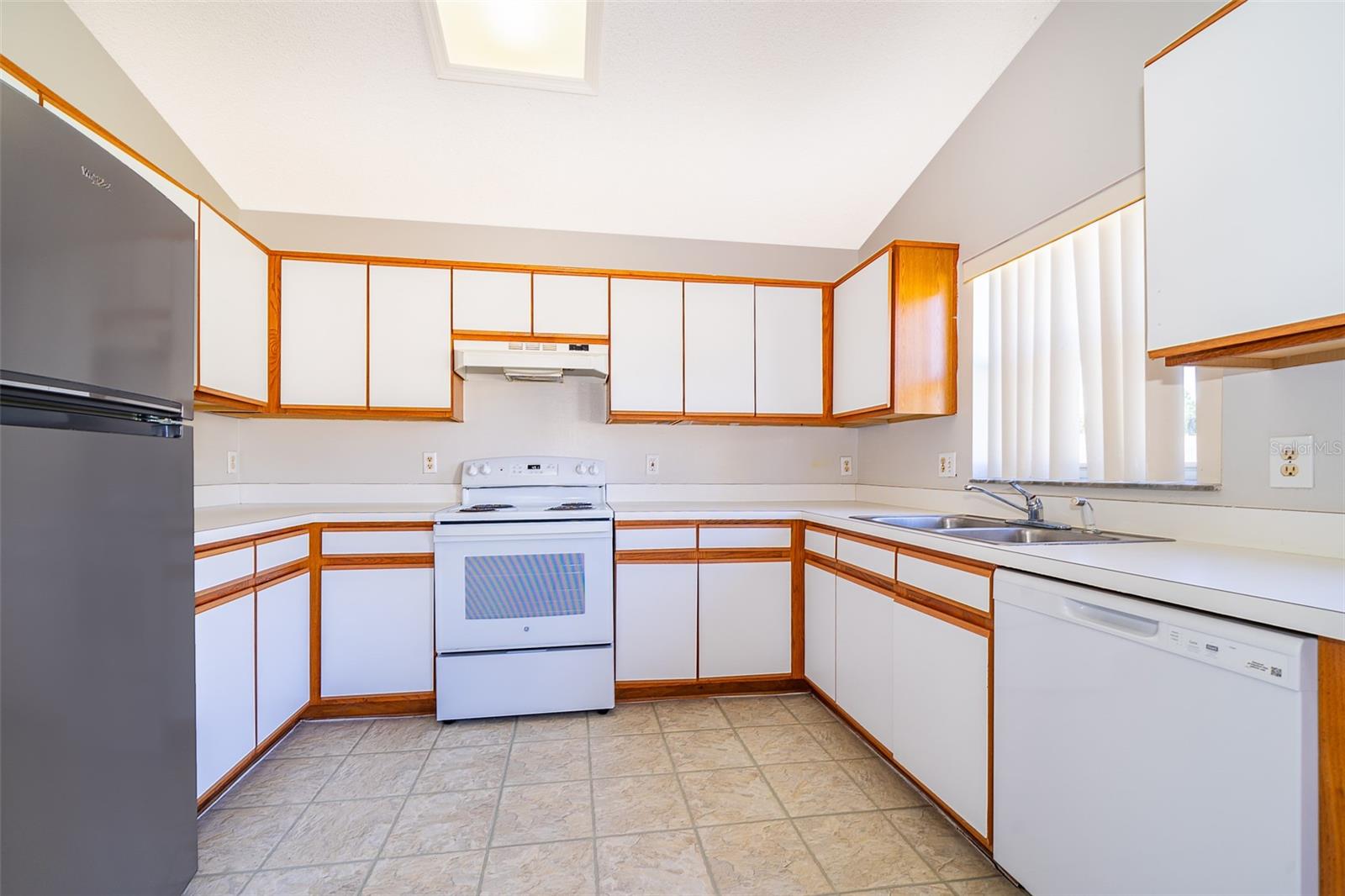 HUNTERS CREEK TR 430A PH 01 - Residential Lease