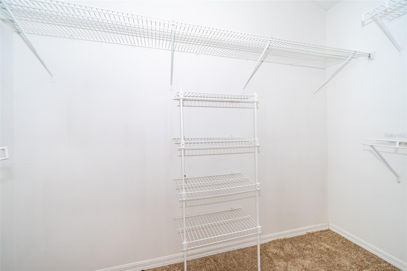 HUNTERS CREEK TR 430A PH 01 - Residential Lease