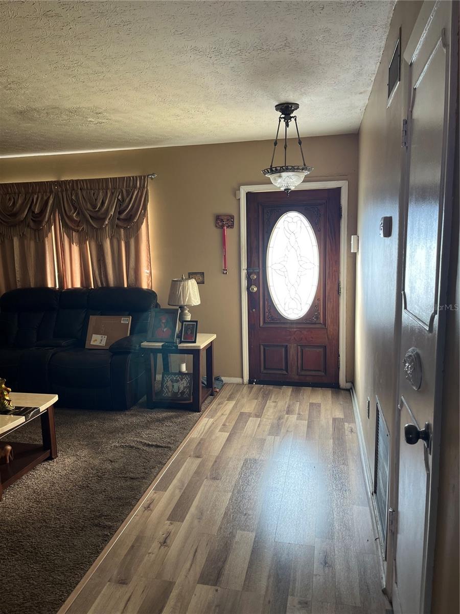 ELIZABETH COURT - Residential