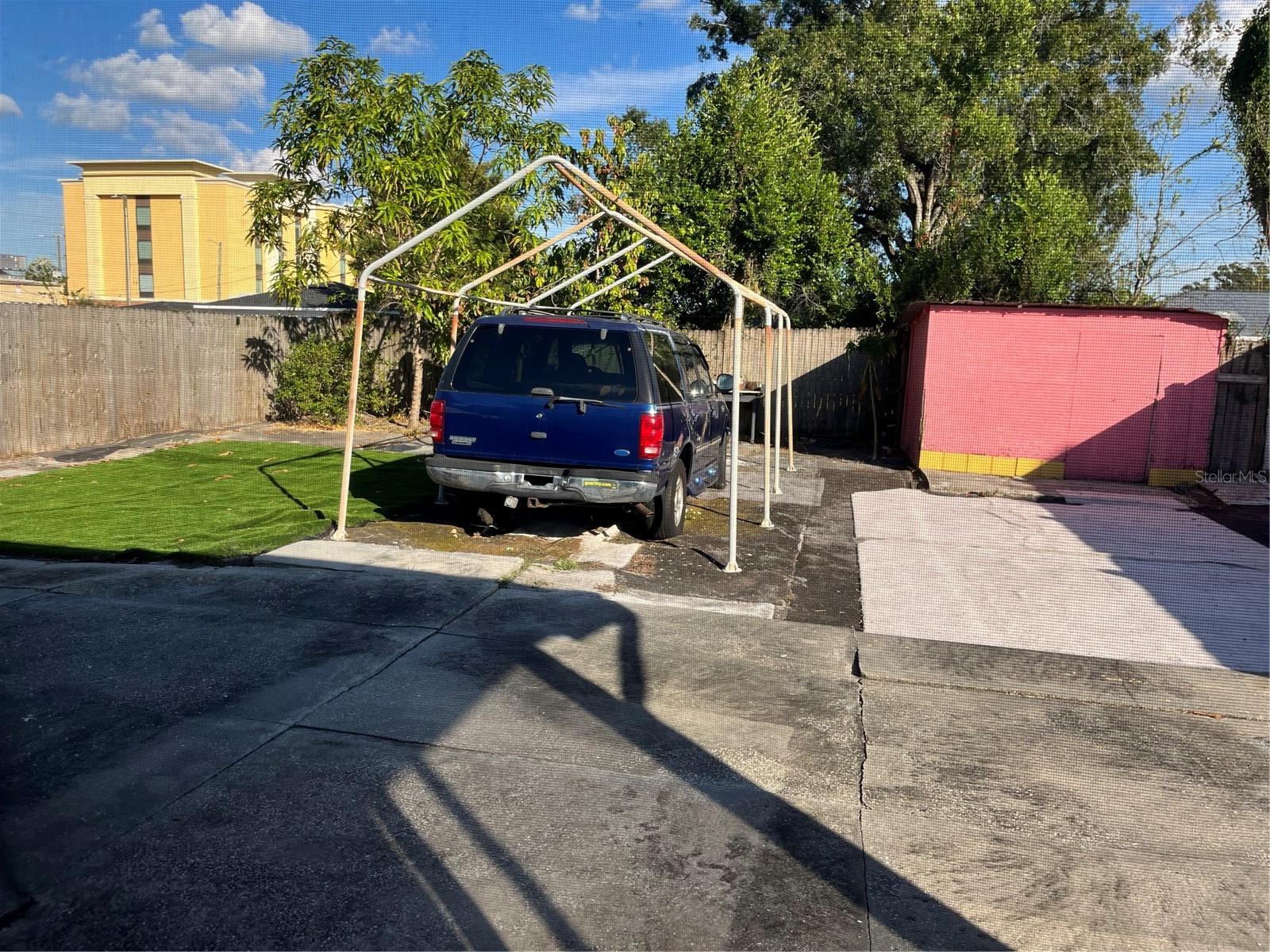 ELIZABETH COURT - Residential