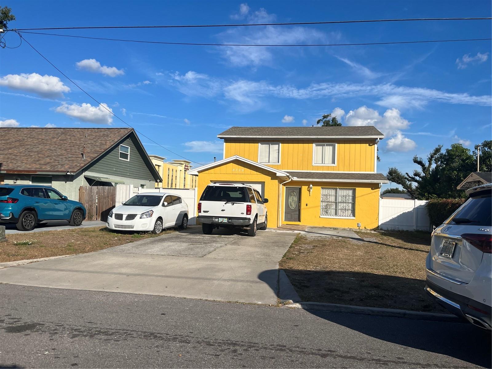 ELIZABETH COURT - Residential