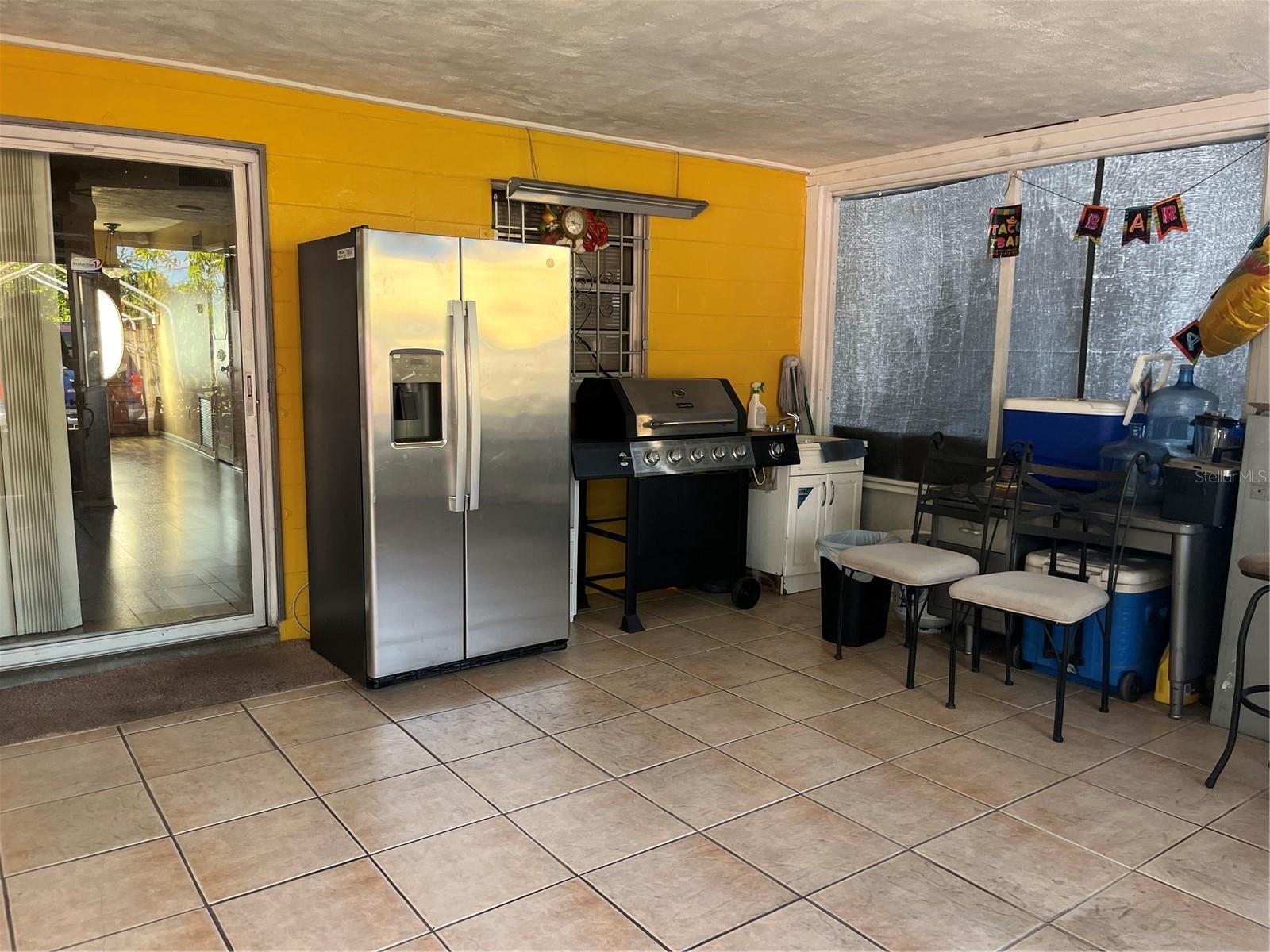 ELIZABETH COURT - Residential