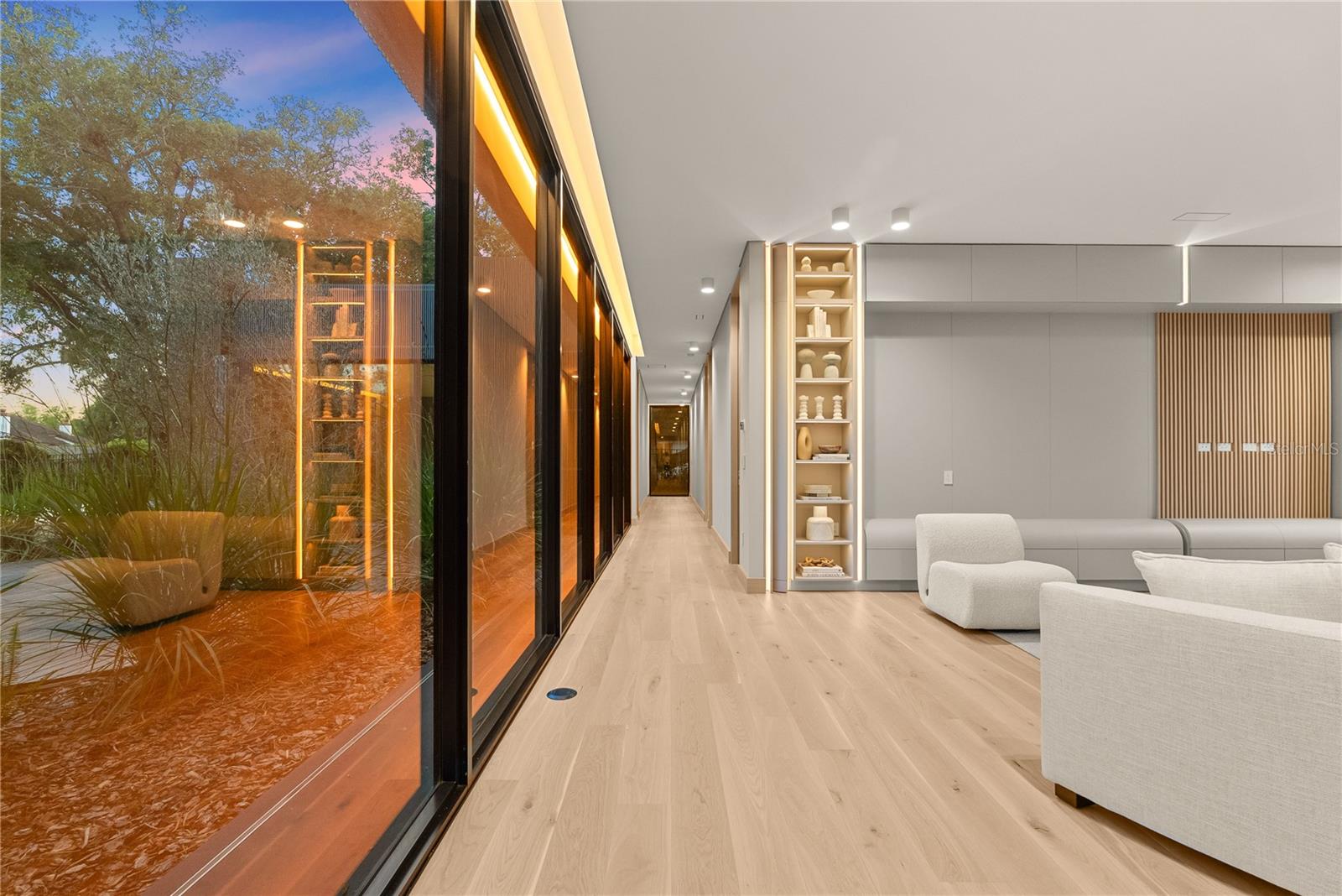 BAY HILL SEC 05 - Residential Lease