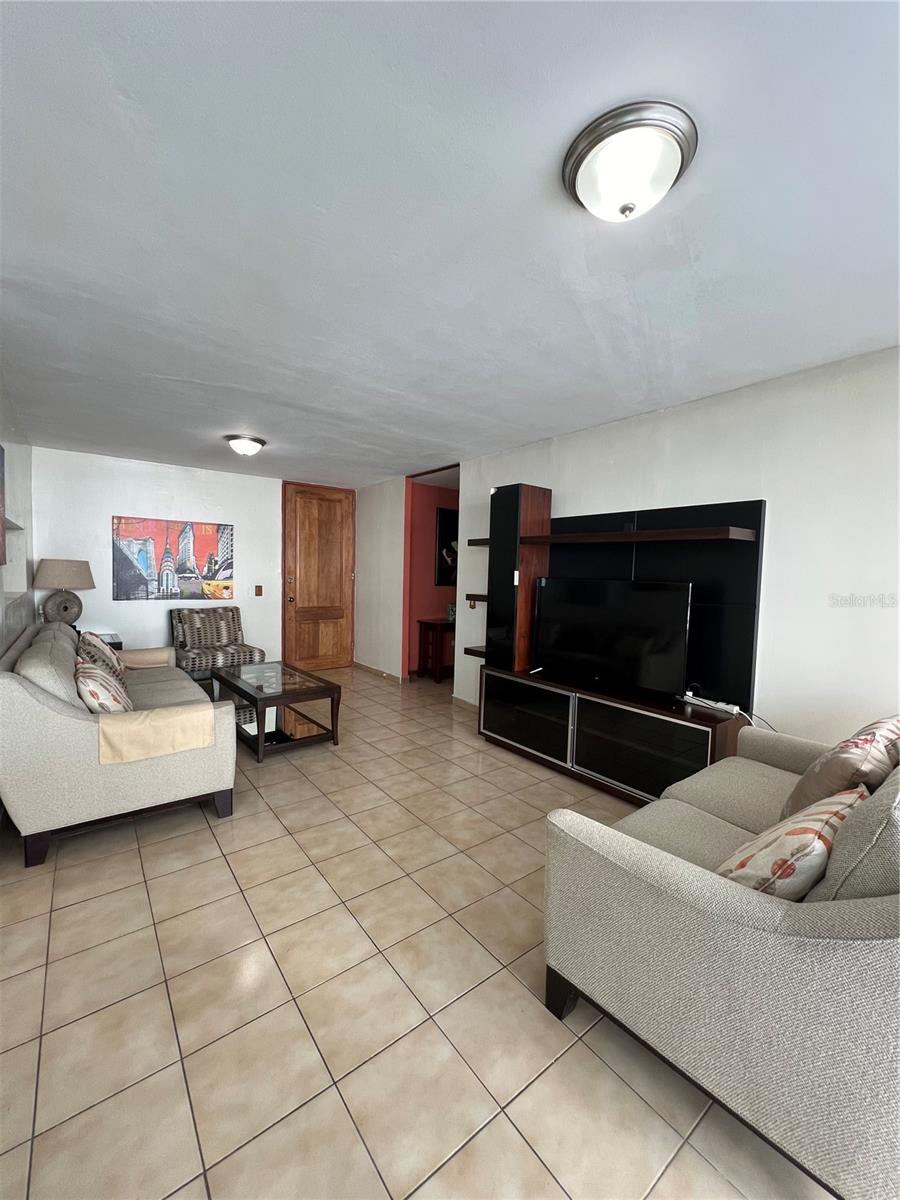 6410 ISLA VERDE AVENUE 2-E