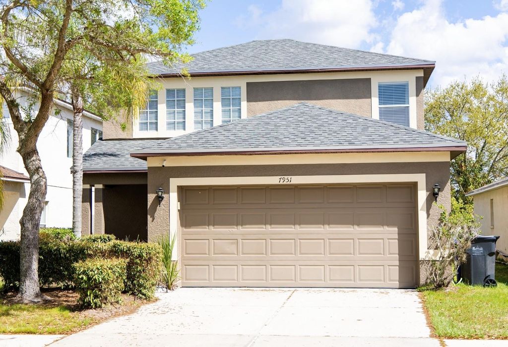 Photo of 7951 Carriage Pointe Drive, Gibsonton, FL 33534 (MLS # W7883994)