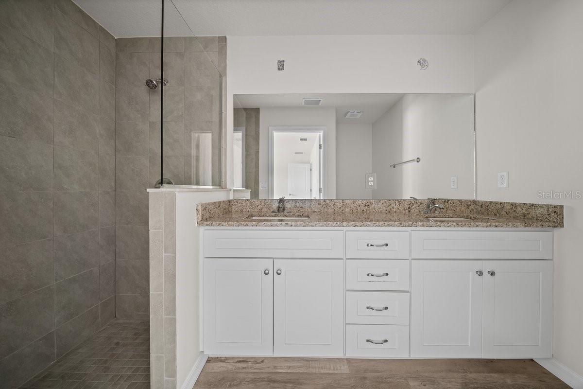 CITRUS SPGS UNIT 06 - Residential