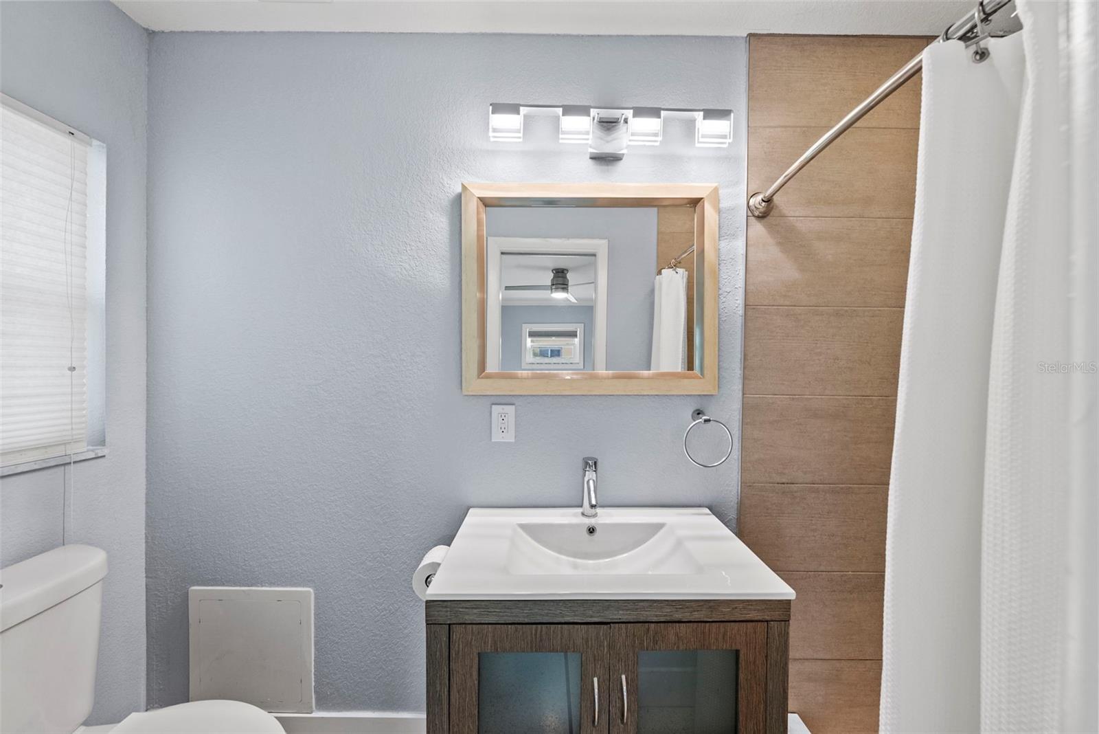 TOUSSIE TERRACE 1ST ADD - Residential Lease