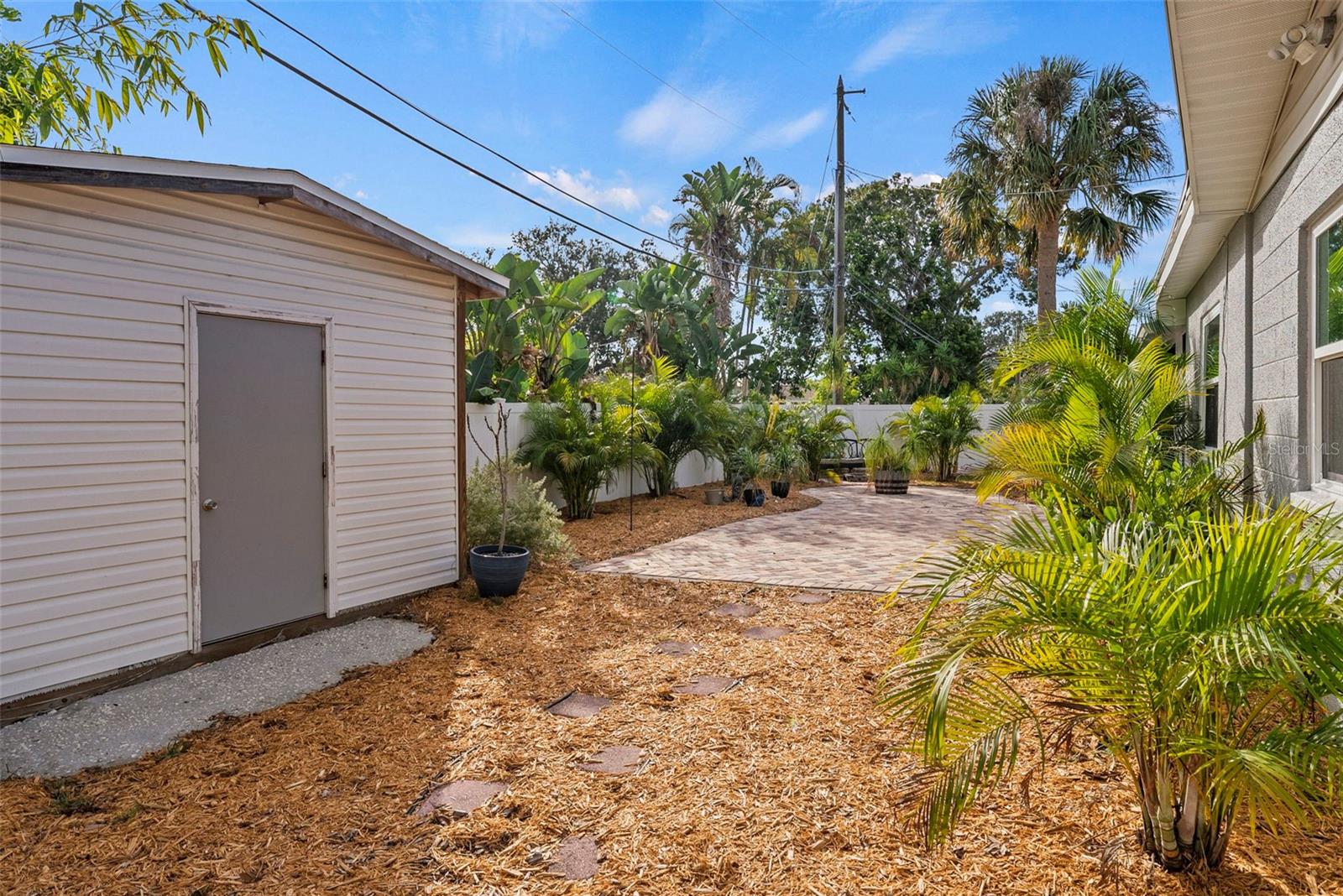 TOUSSIE TERRACE 1ST ADD - Residential Lease