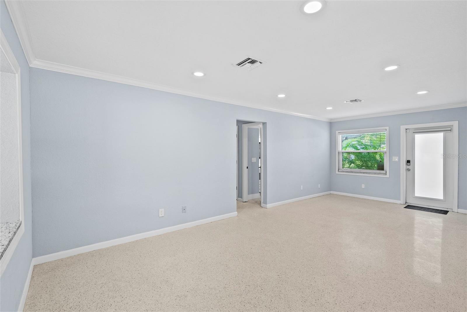 TOUSSIE TERRACE 1ST ADD - Residential Lease