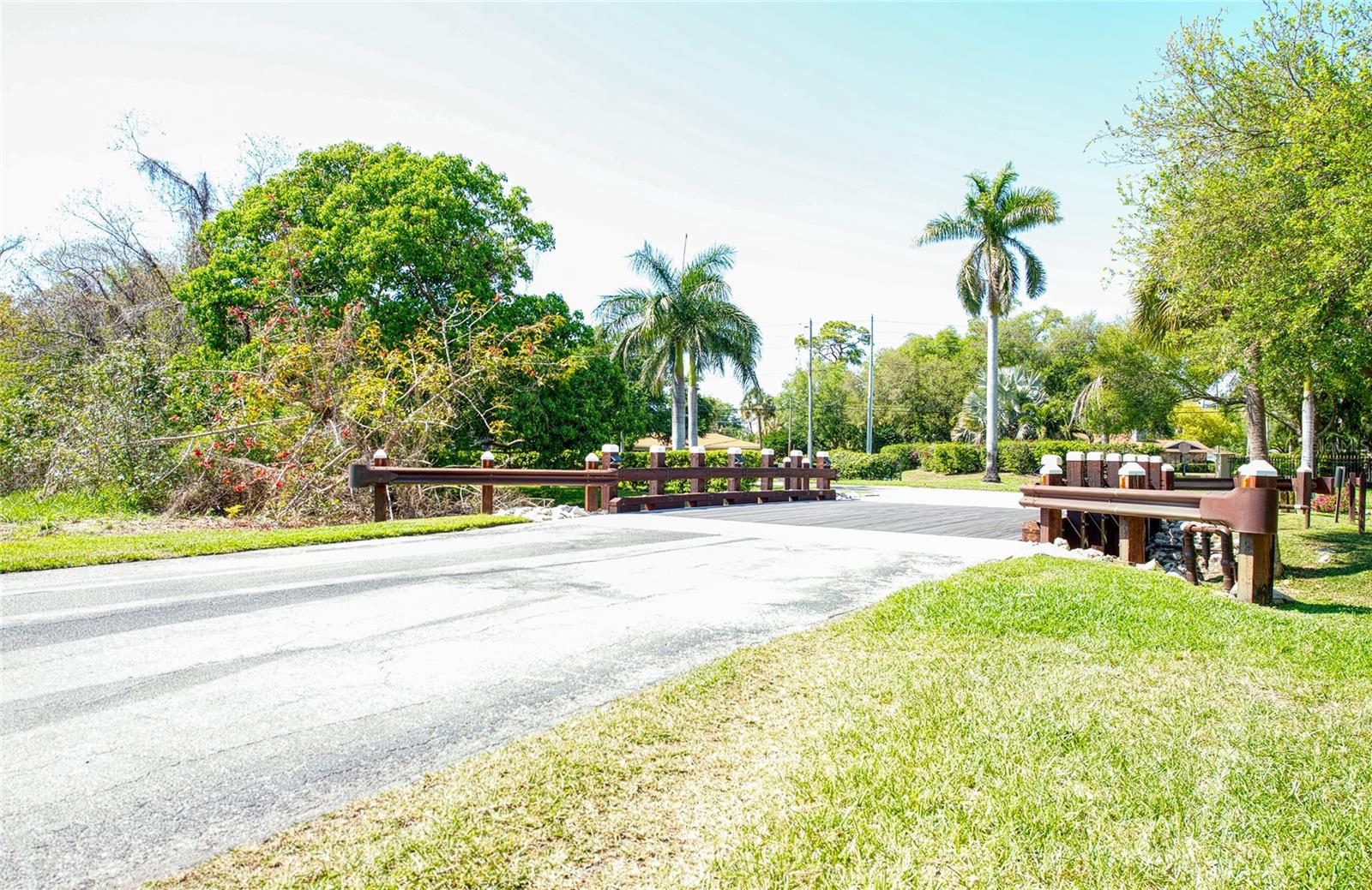 PELICAN CREEK VILLAGE CONDO - Residential