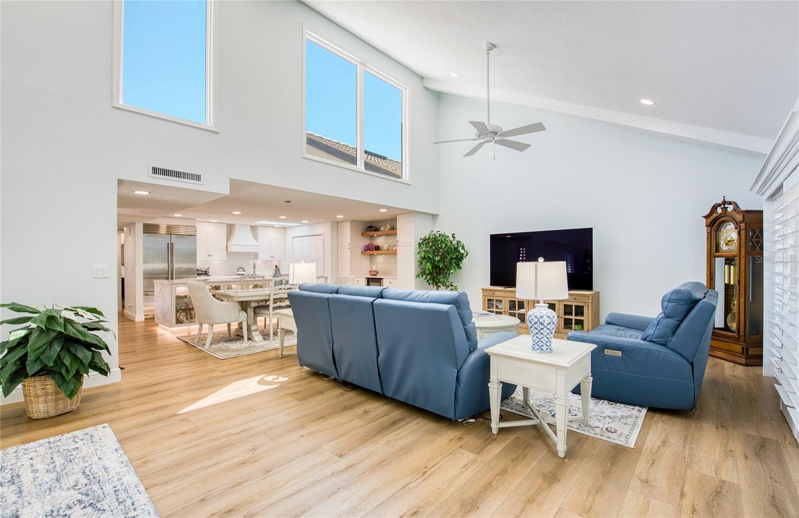 PELICAN CREEK VILLAGE CONDO - Residential