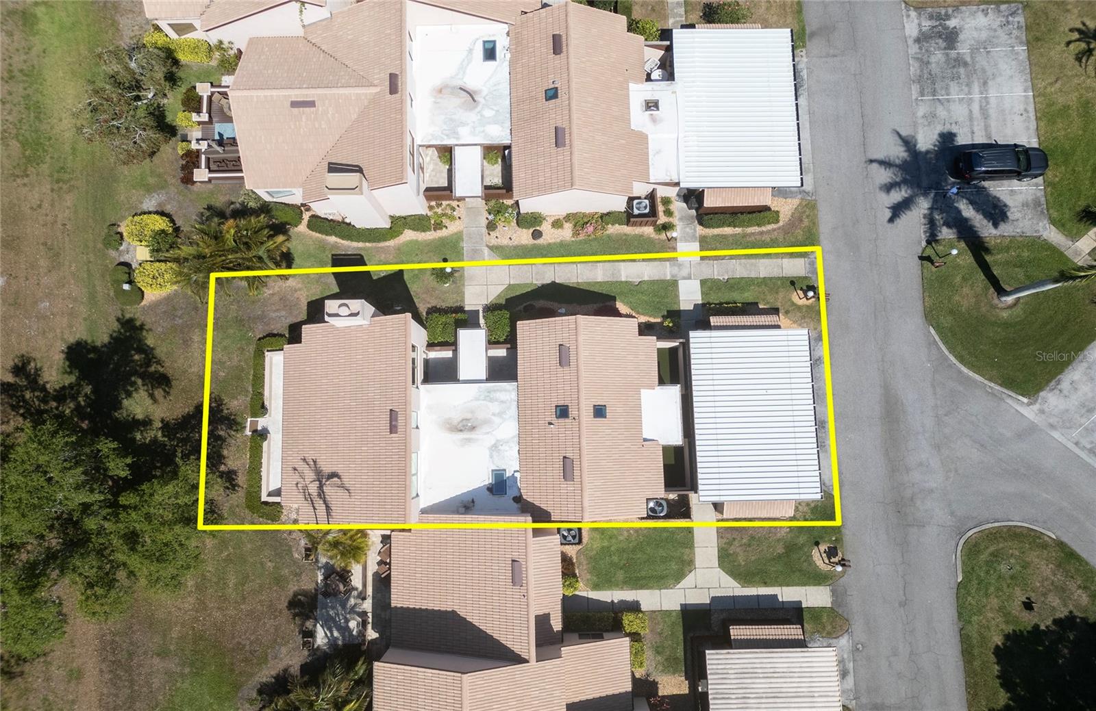 PELICAN CREEK VILLAGE CONDO - Residential