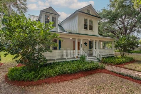 A home in REDDICK