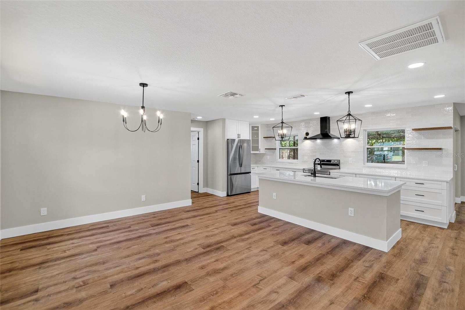 WOODBERY ESTATES FIRST ADDITIO - Residential