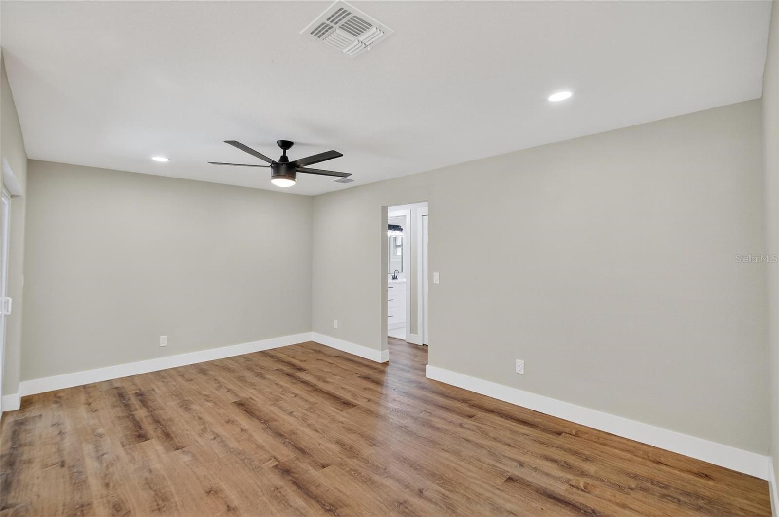 WOODBERY ESTATES FIRST ADDITIO - Residential