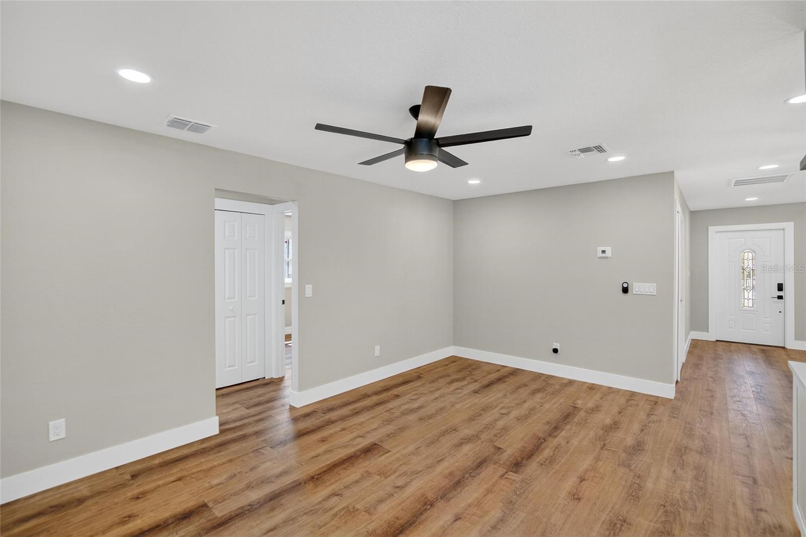 WOODBERY ESTATES FIRST ADDITIO - Residential