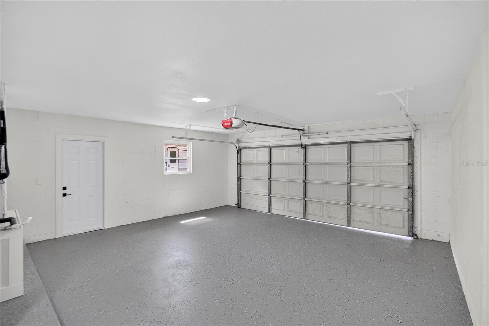 WOODBERY ESTATES FIRST ADDITIO - Residential