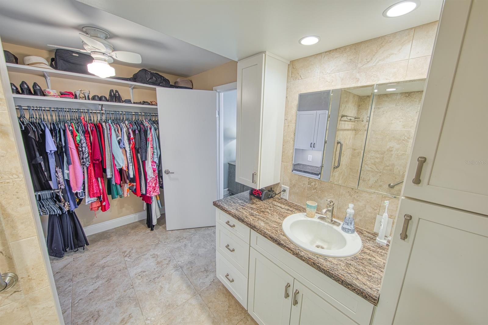 Lighthouse Shores Condo - Residential