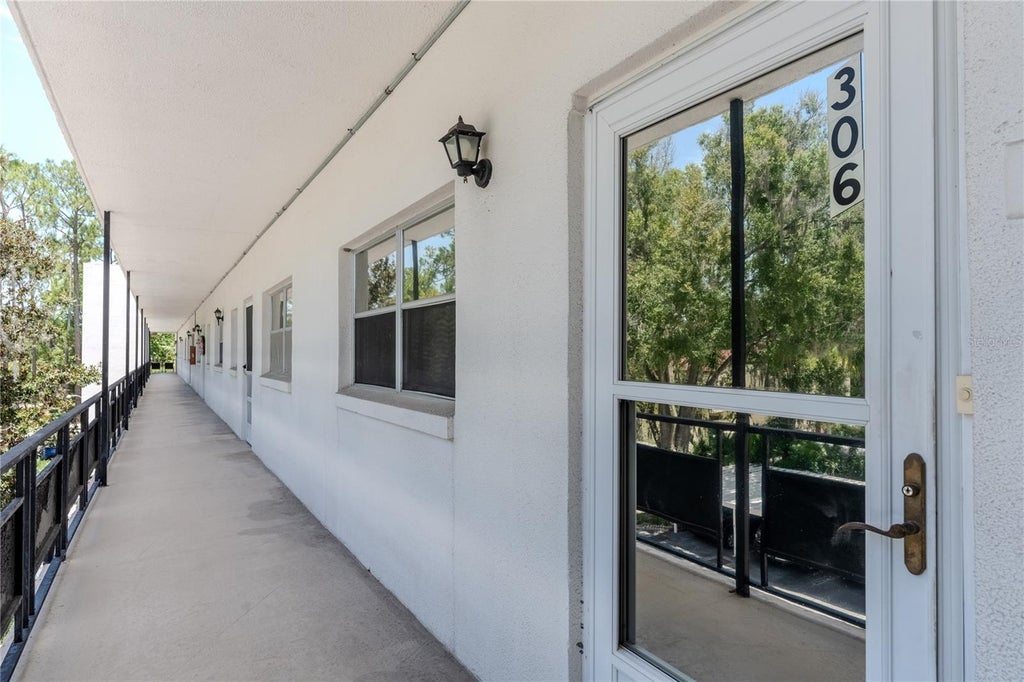 Photo of 200 El Camino Drive #306, Winter Haven, FL 33884 (MLS # L4963557)