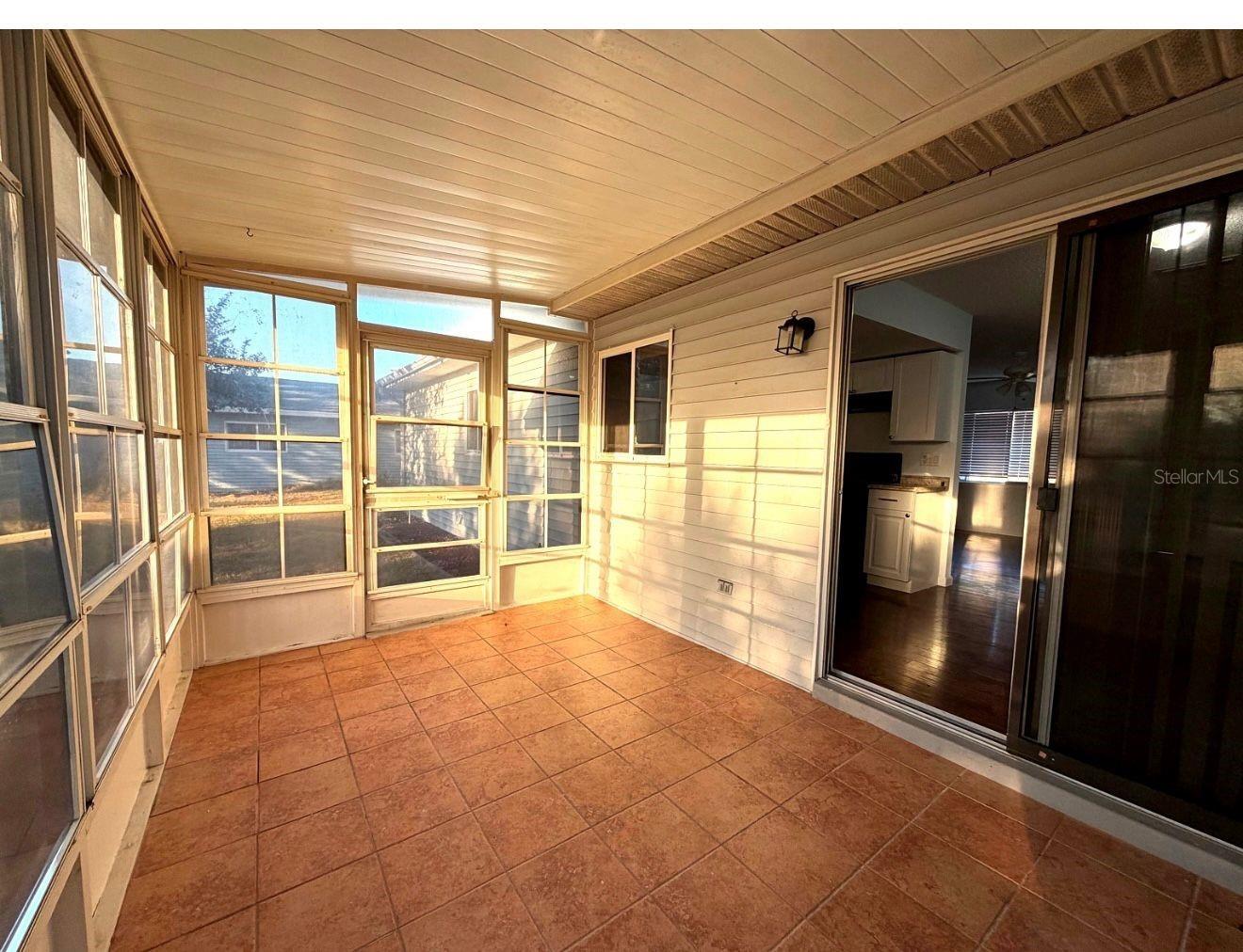 PALM CAY UN 02 - Residential