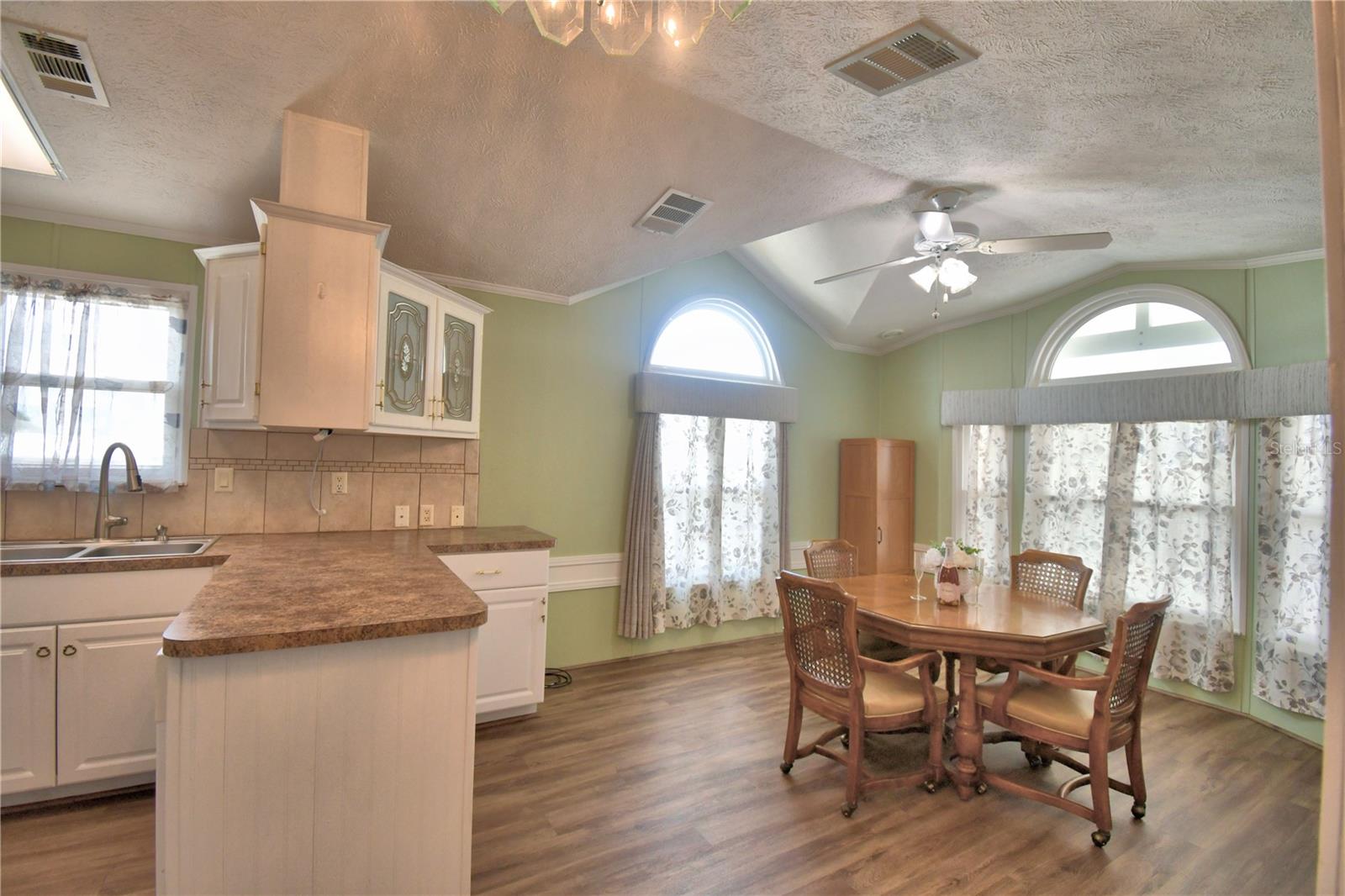 WEST VIEW RIDGE RESORTS INC - Residential