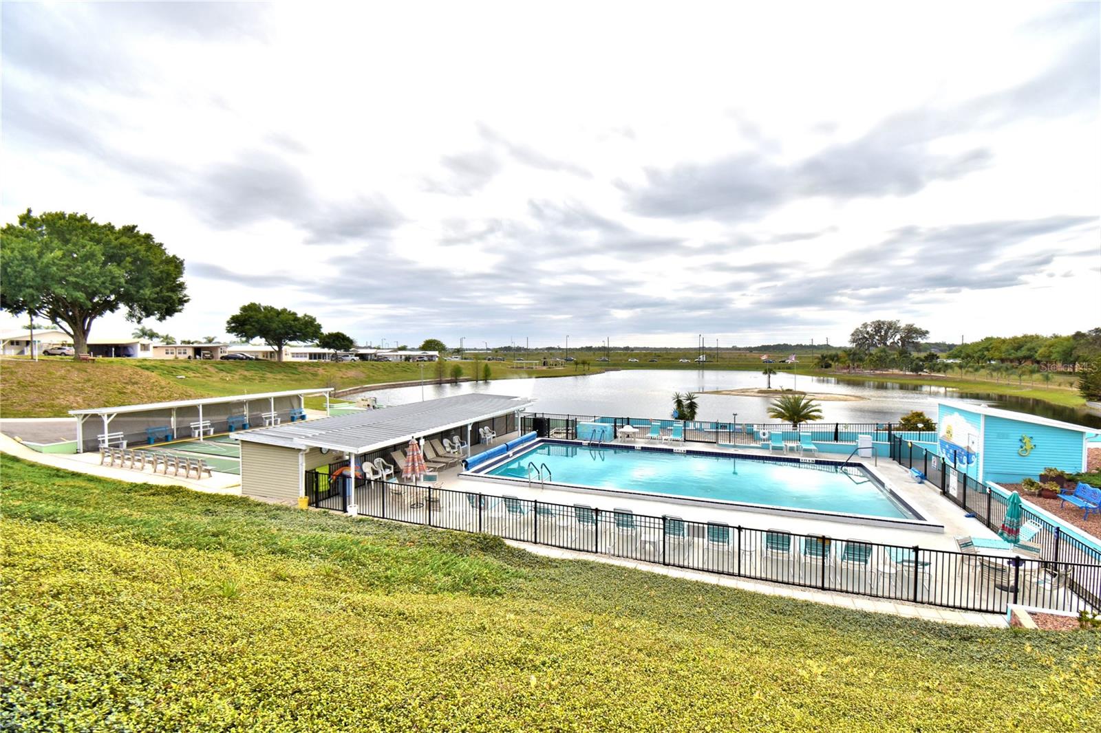 WEST VIEW RIDGE RESORTS INC - Residential