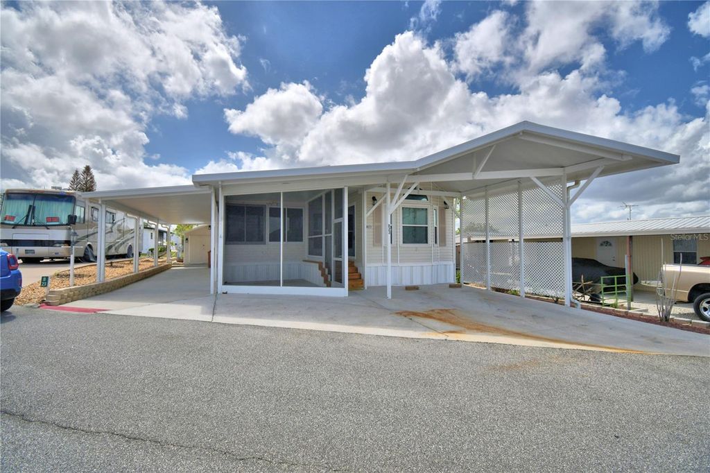 Photo of 251 Patterson Road #B23, Haines City, FL 33844 (MLS # P4938323)