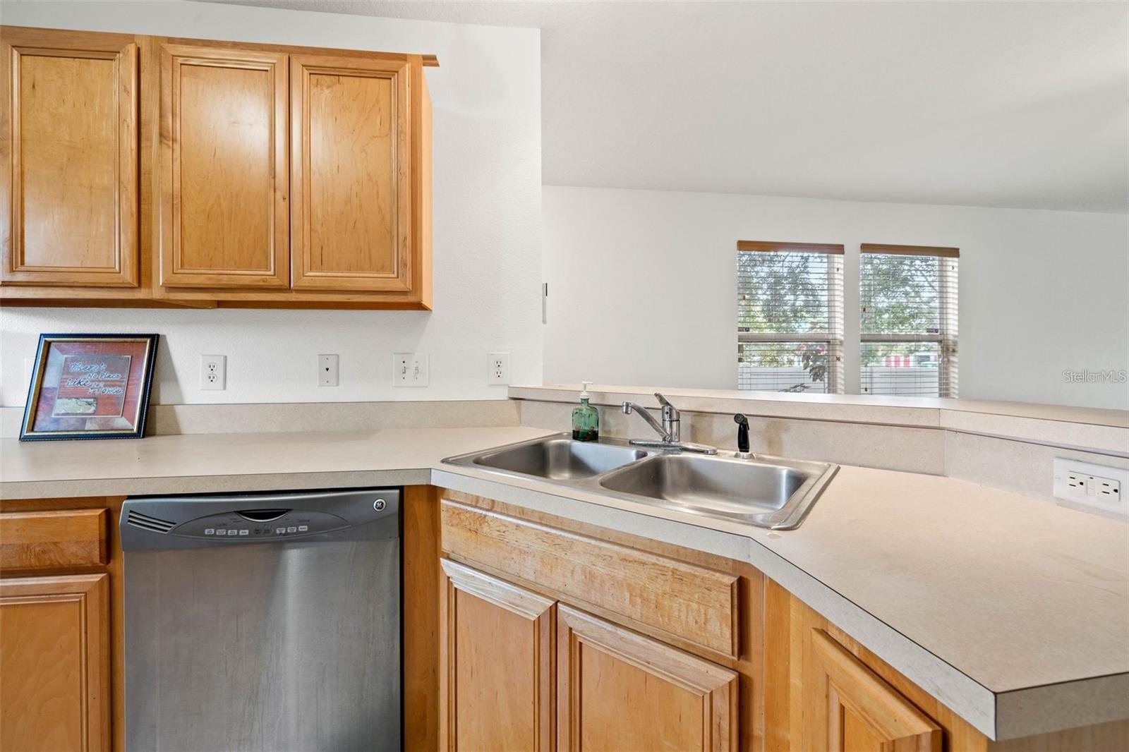 WATERFORD TWNHMS - Residential Lease