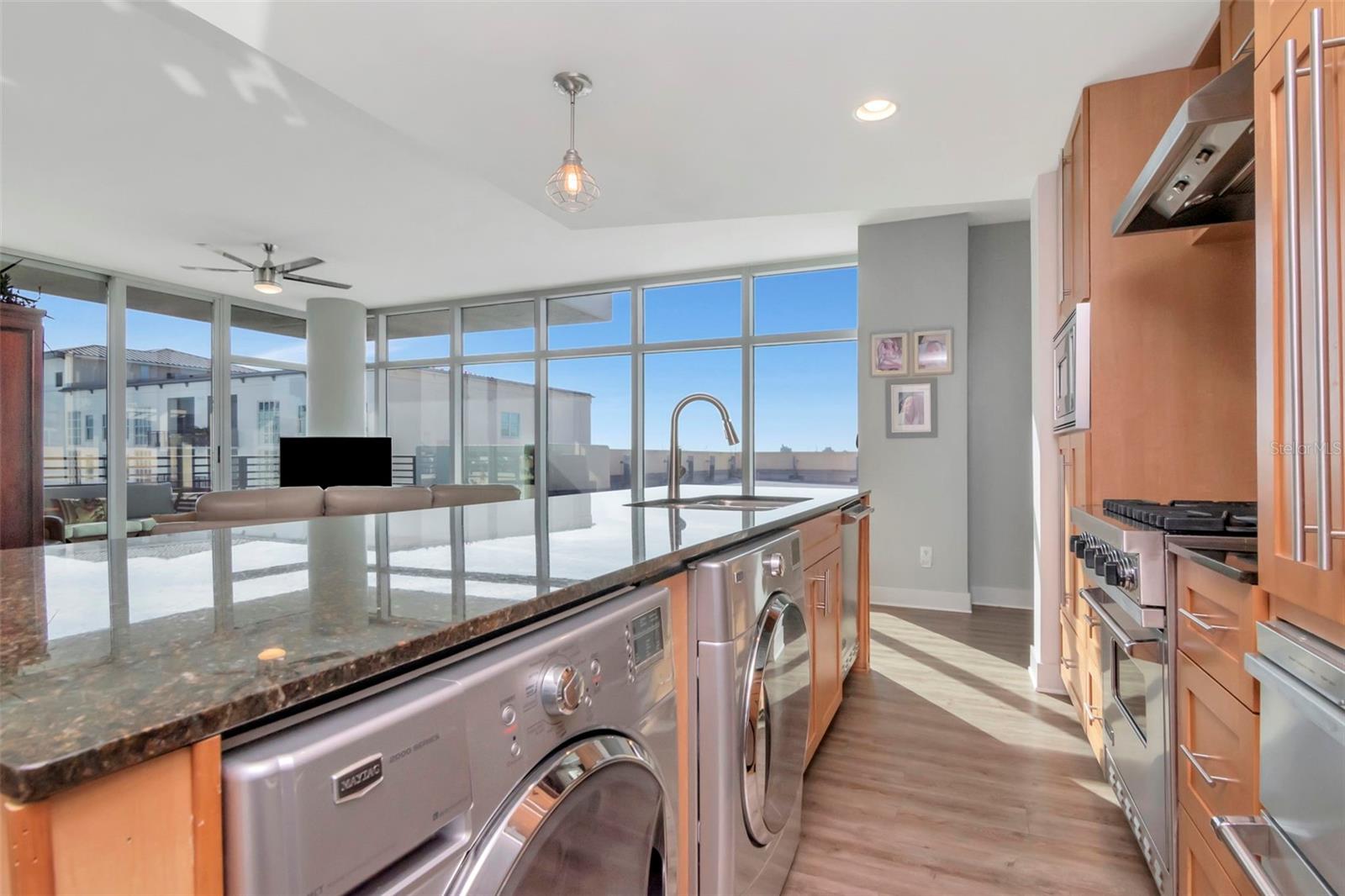 GRAND CENTRAL AT KENNEDHY - Residential