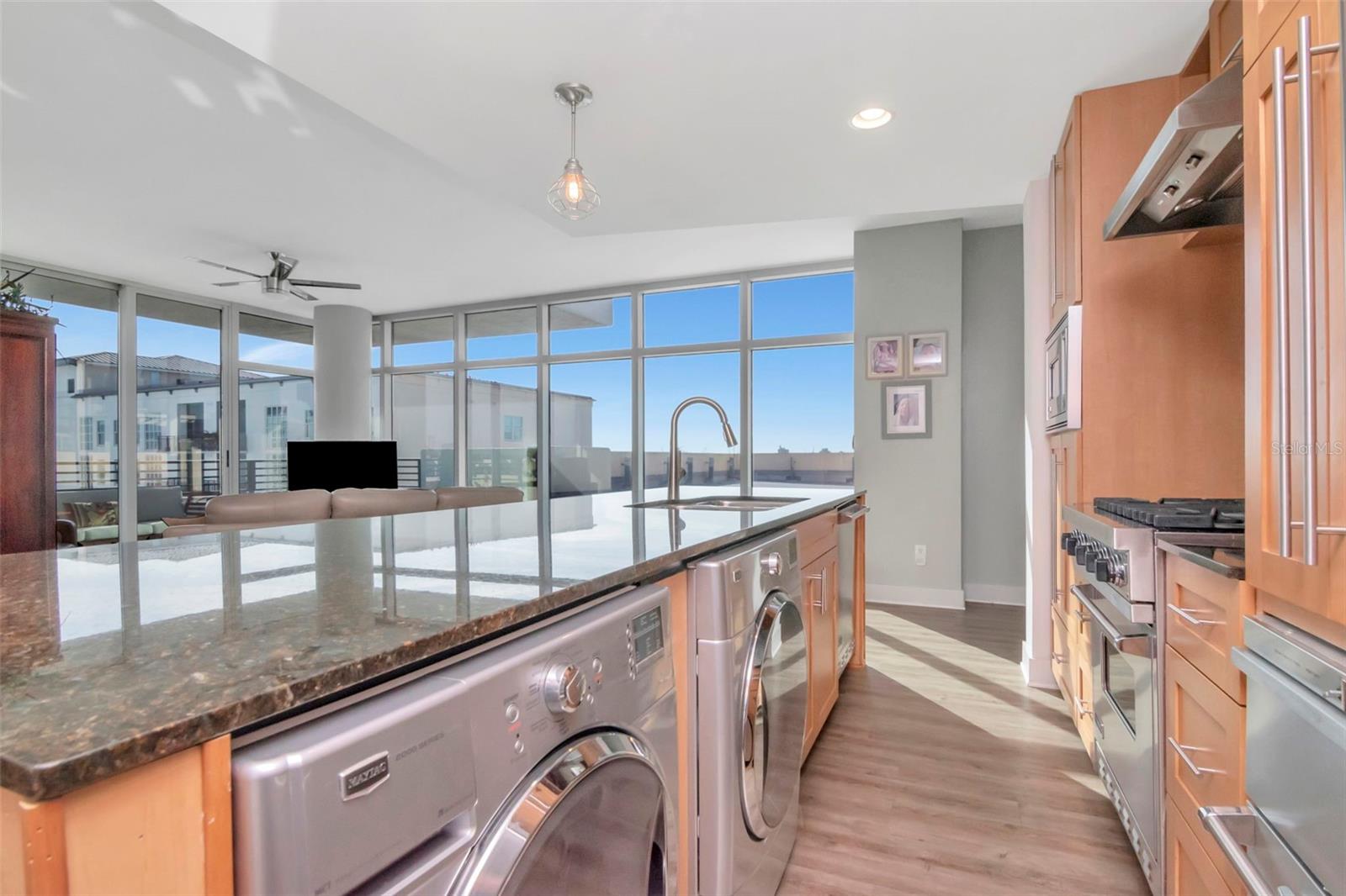 GRAND CENTRAL AT KENNEDHY - Residential