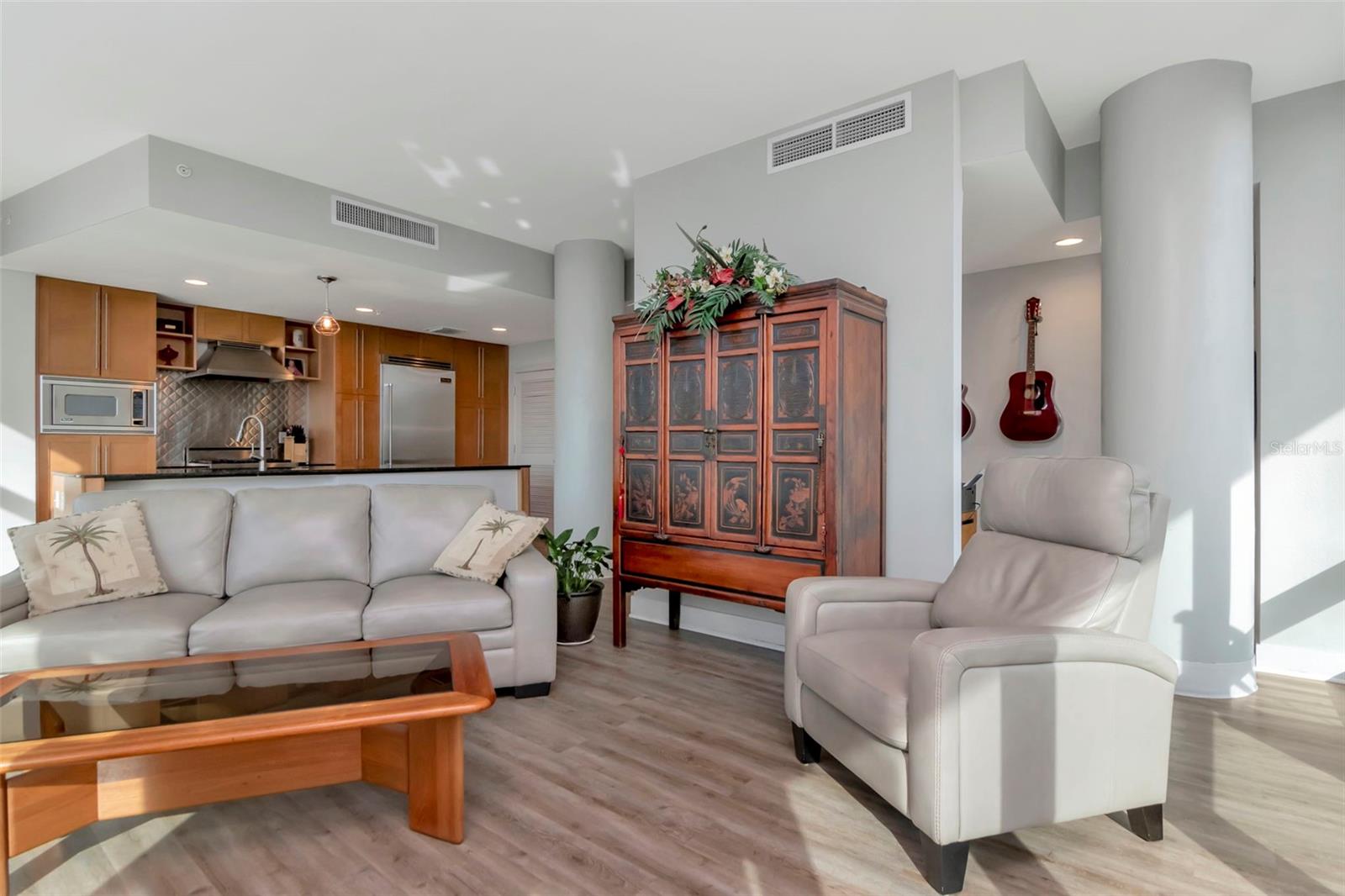 GRAND CENTRAL AT KENNEDHY - Residential