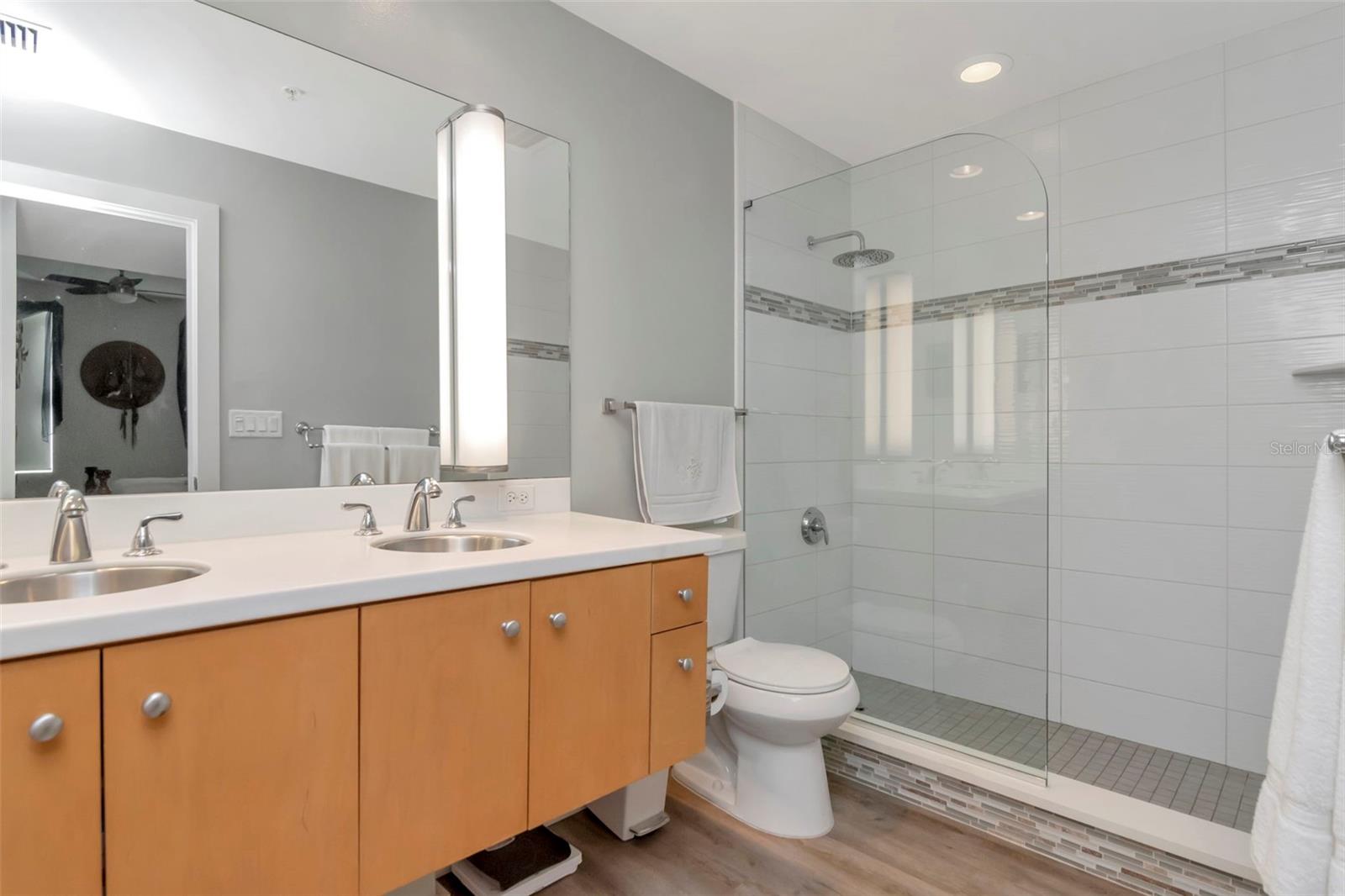 GRAND CENTRAL AT KENNEDHY - Residential