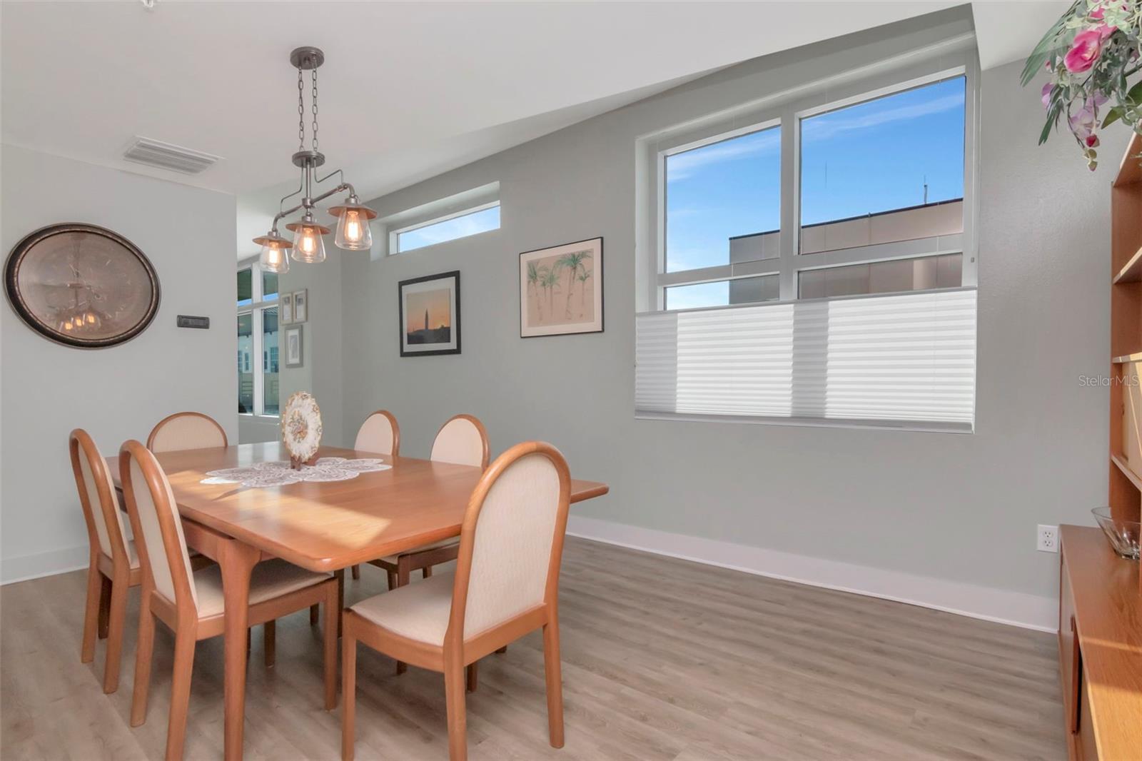 GRAND CENTRAL AT KENNEDHY - Residential