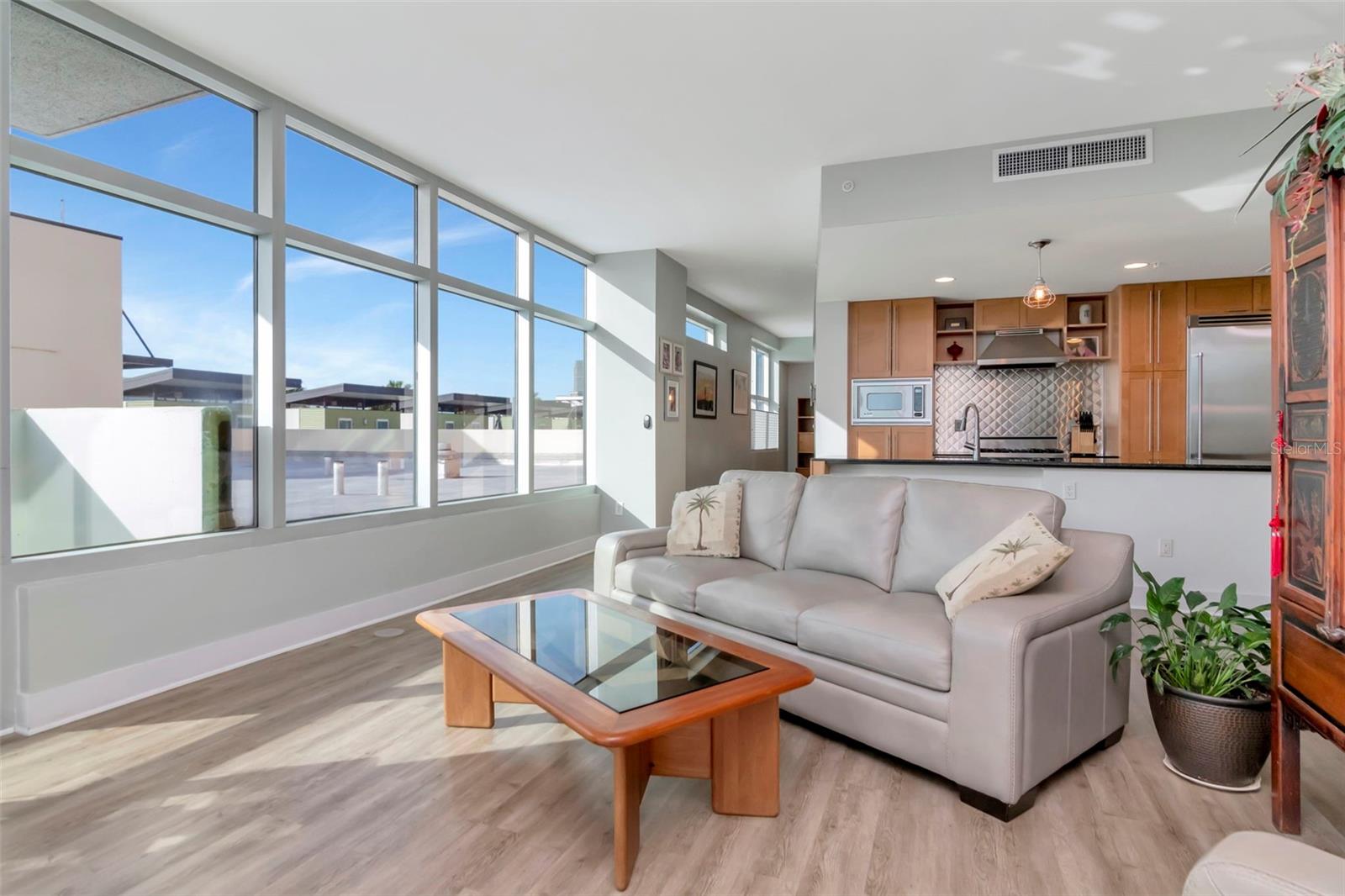 GRAND CENTRAL AT KENNEDHY - Residential