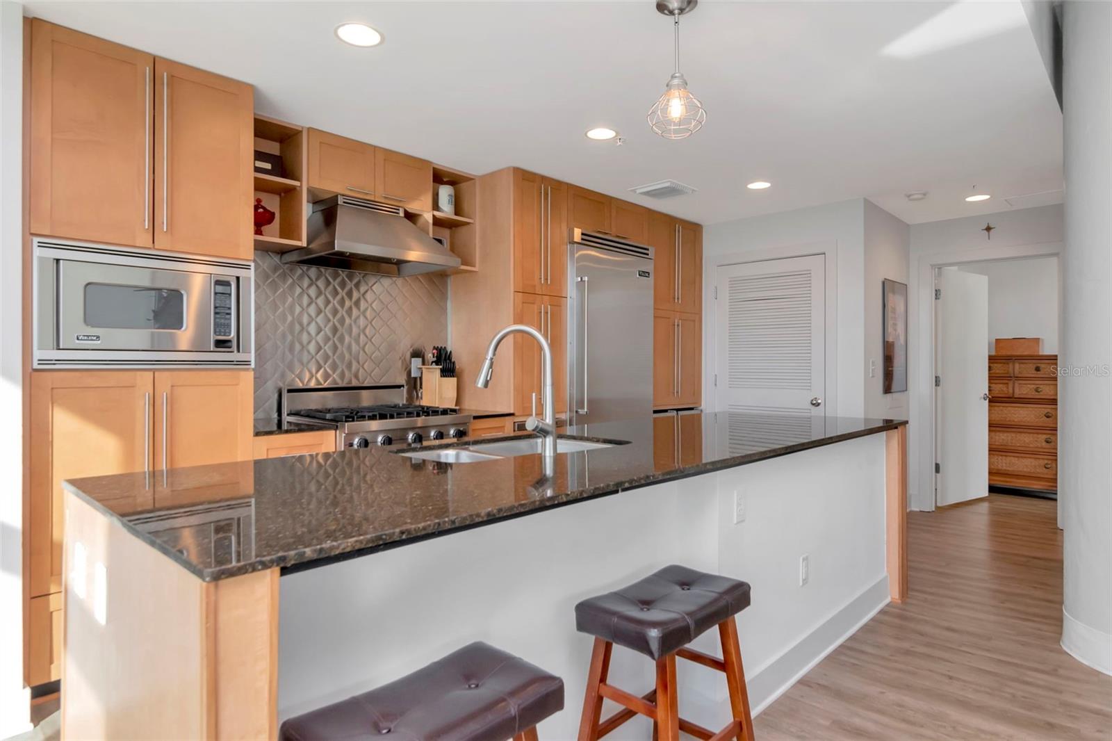 GRAND CENTRAL AT KENNEDHY - Residential