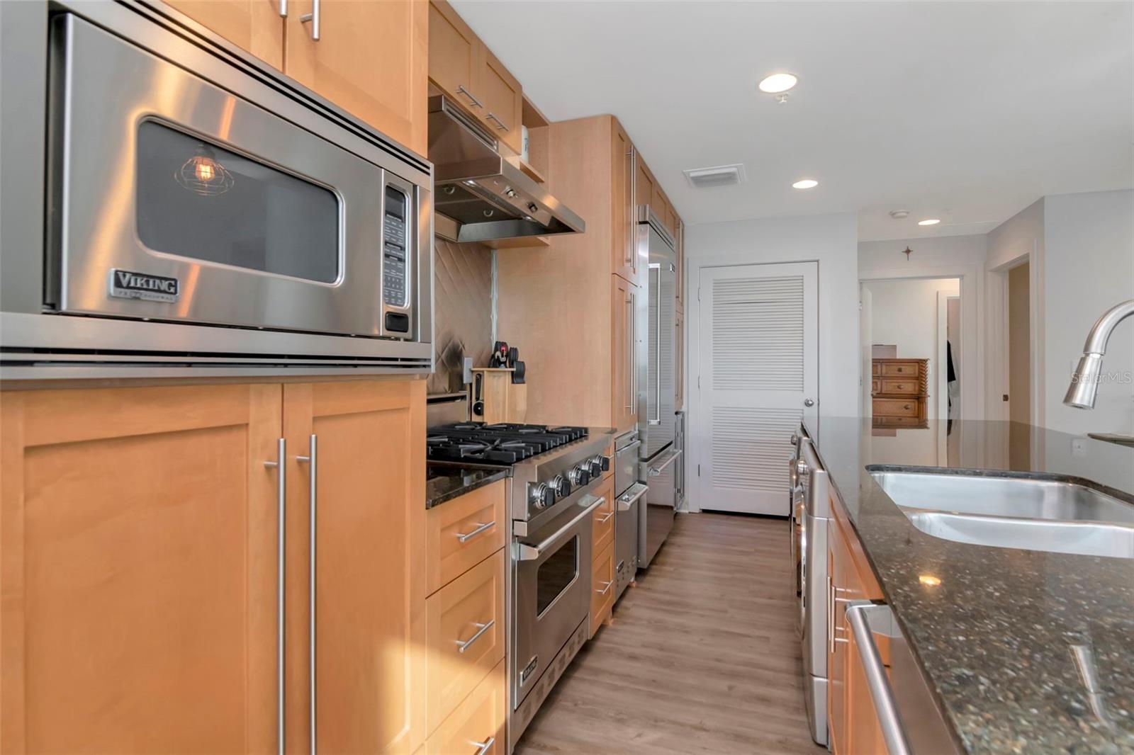 GRAND CENTRAL AT KENNEDHY - Residential