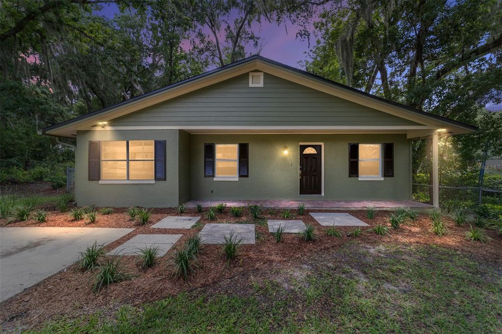 Photo of 755 SE 29th Terrace, Ocala, FL 34471 (MLS # OM726988)