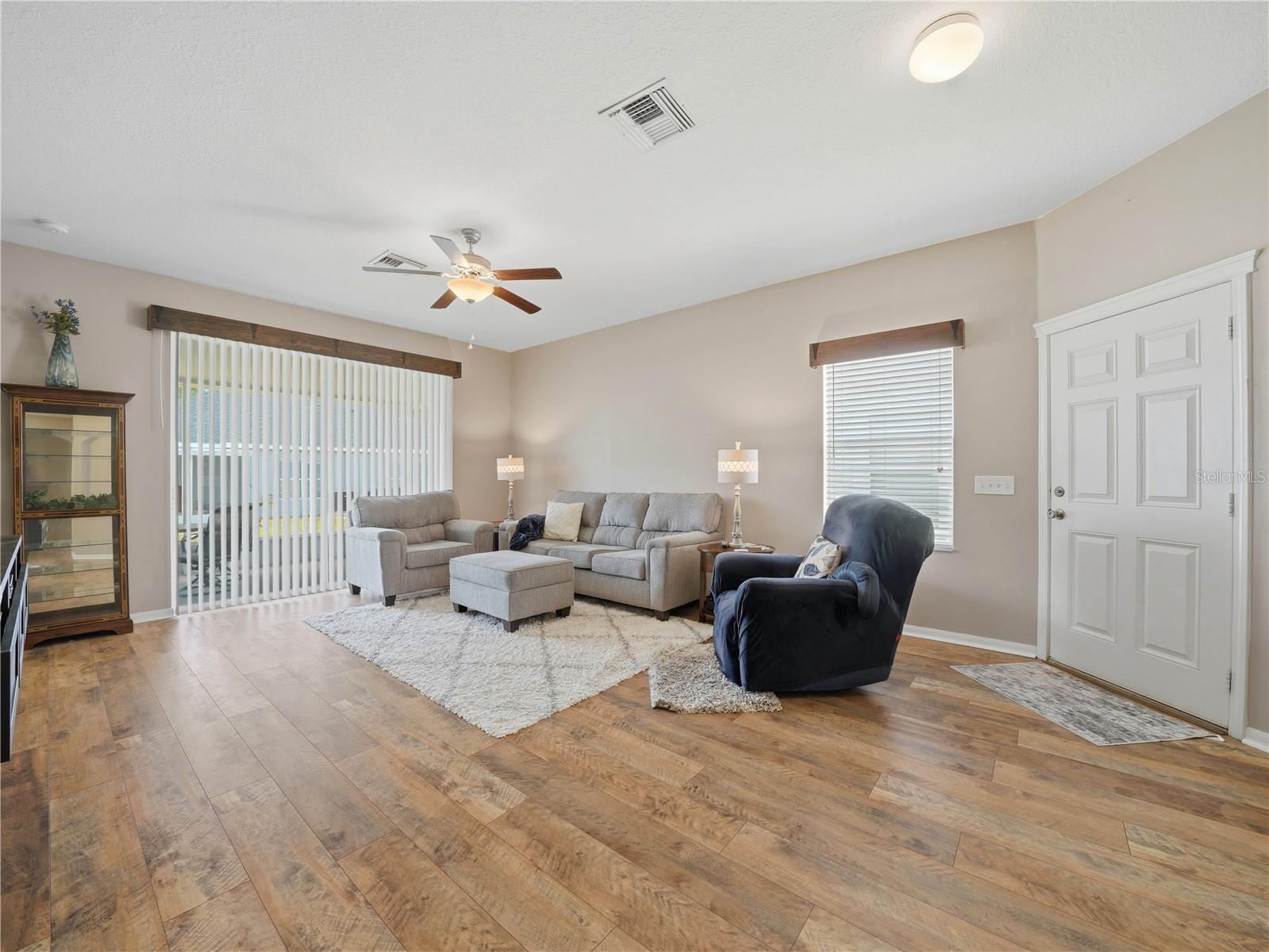 6936 SURREY OAK DRIVE