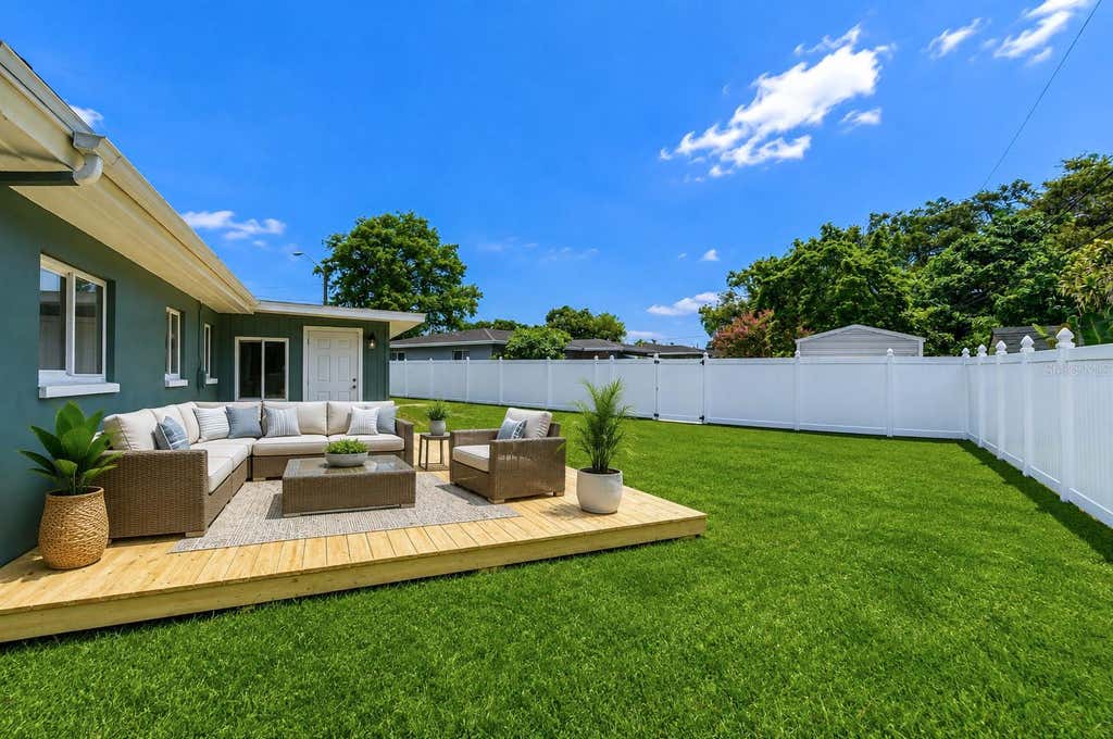 Photo of 1800 Druid Road E, Clearwater, FL 33764 (MLS # TB8537092)