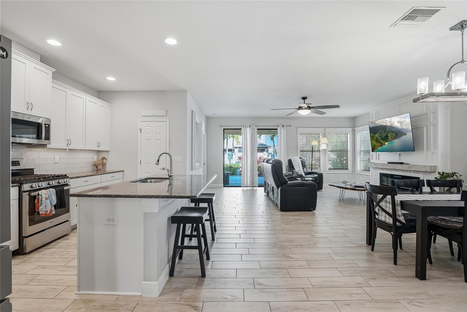 6318 SPRINGLINE PLACE