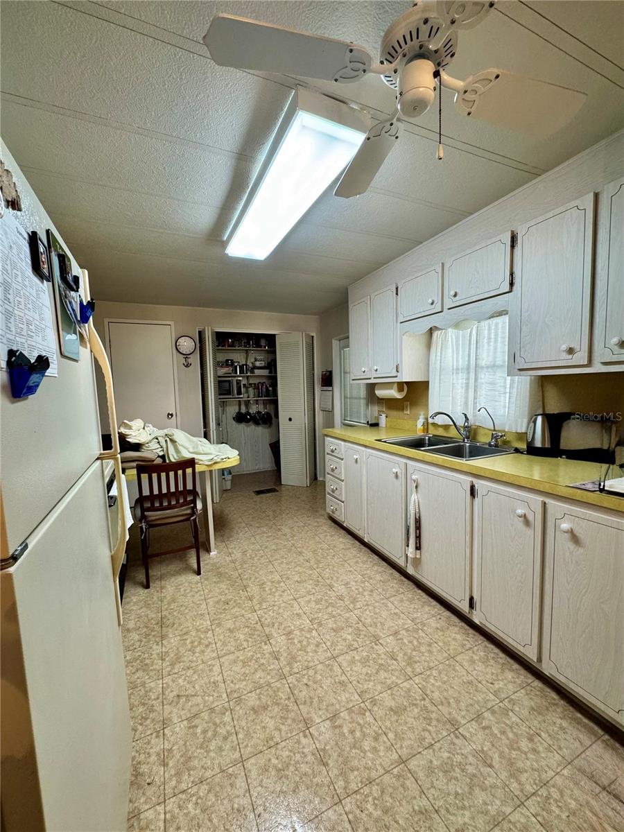 SUNSET PALMS UNREC - Residential